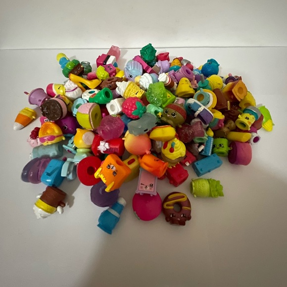 SHOPKIN LOT + SETS - Picture 1 of 6